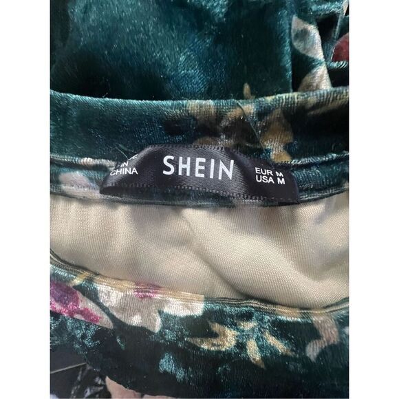 SHEIN Green Velvet Style Soft Floral Patterned T-Shirt - Picture 3 of 5